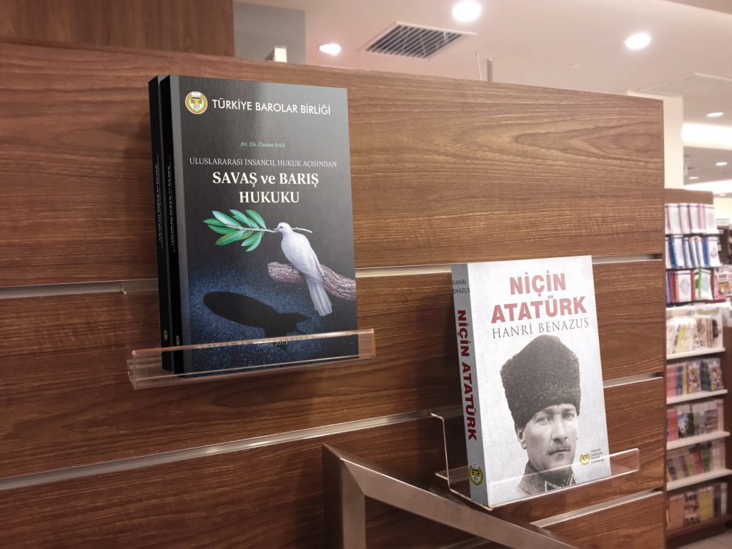 Hukuk kitapları kapak serisi