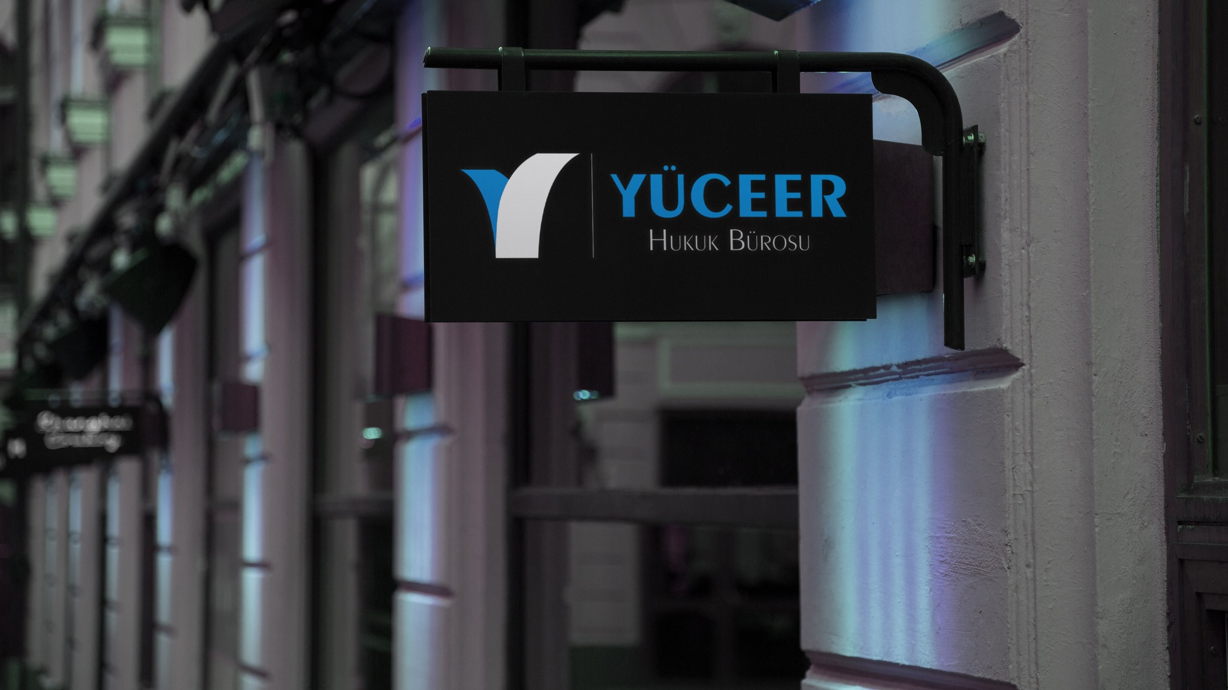 Yüceer Hukuk Bürosu — tabela